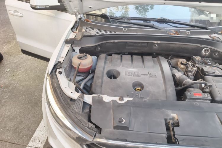 Used Bestune X40 2019 1.6L Automatic Luxury Edition China VI Engine Bay Right