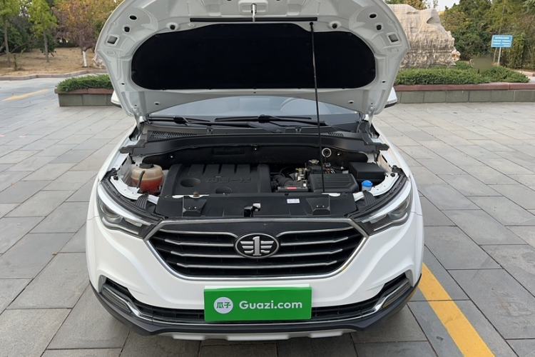 Used Bestune X40 2019 1.6L Automatic Connected Smart Cool Version China V Emission Standard Engine Bay