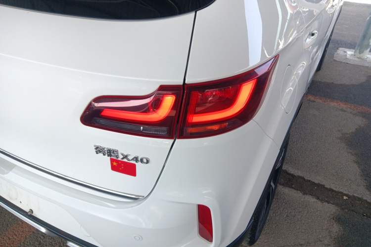 Used Bestune X40 2019 1.6L Automatic Luxury Edition China VI Exterior 1