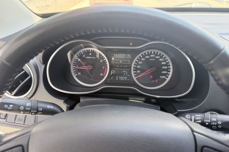 Used Bestune X40 2019 1.6L Automatic Luxury Edition China VI Exterior 12