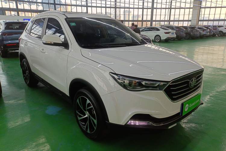 Used Bestune X40 2019 1.6L Automatic Luxury Edition China VI Exterior 2