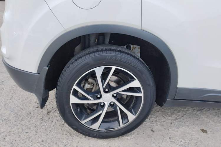 Used Bestune X40 2019 1.6L Manual Luxury Edition China V Exterior 5