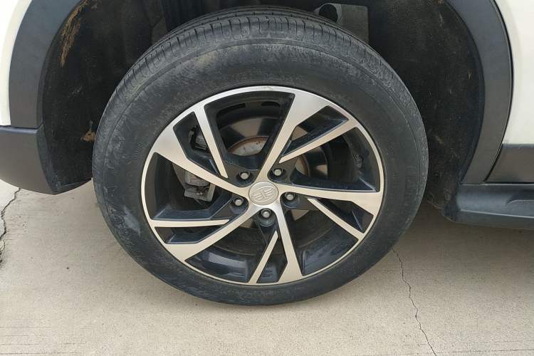 Used Bestune X40 2019 1.6L Automatic Luxury Edition China VI Exterior 8