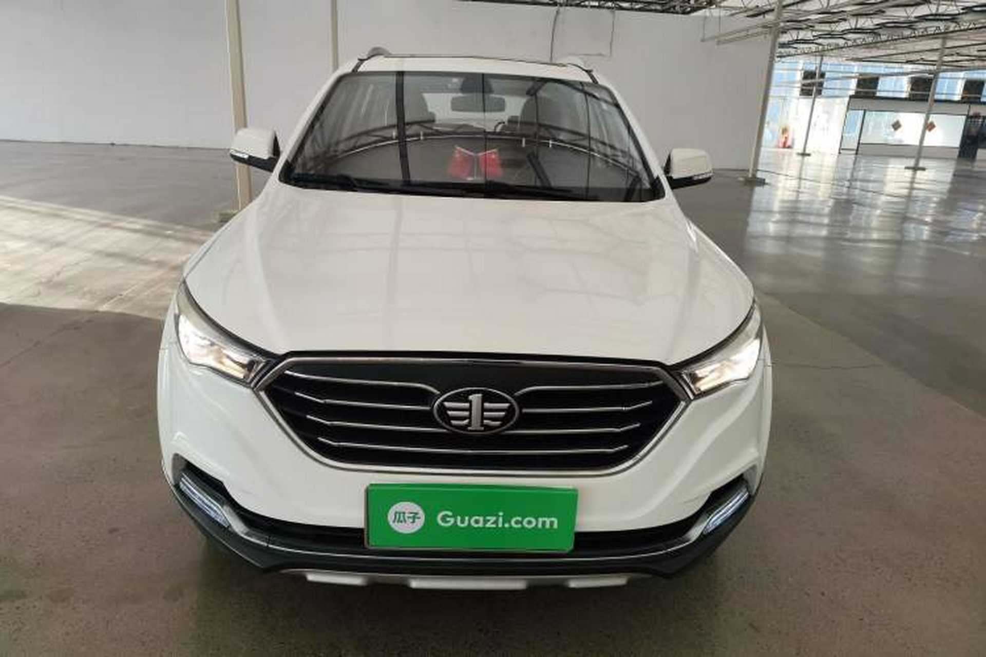 Used Bestune X40 2019 1.6L Manual Luxury Edition China VI Front