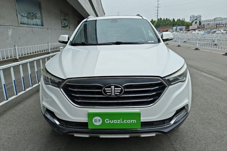 Used Bestune X40 2019 1.6L Manual Luxury Edition China VI Front