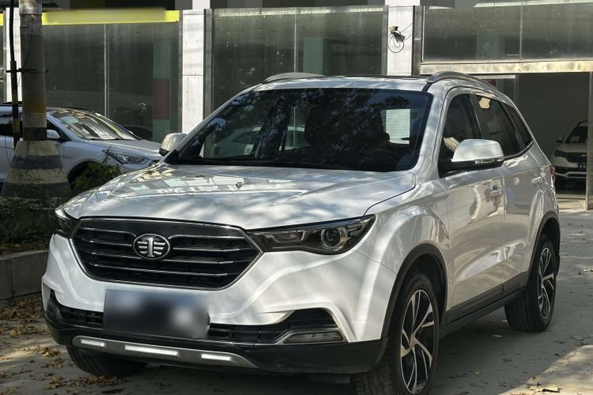 Used Bestune X40 2019 1.6L Automatic Luxury Version China V Emission Standard Front Left 45 Deg