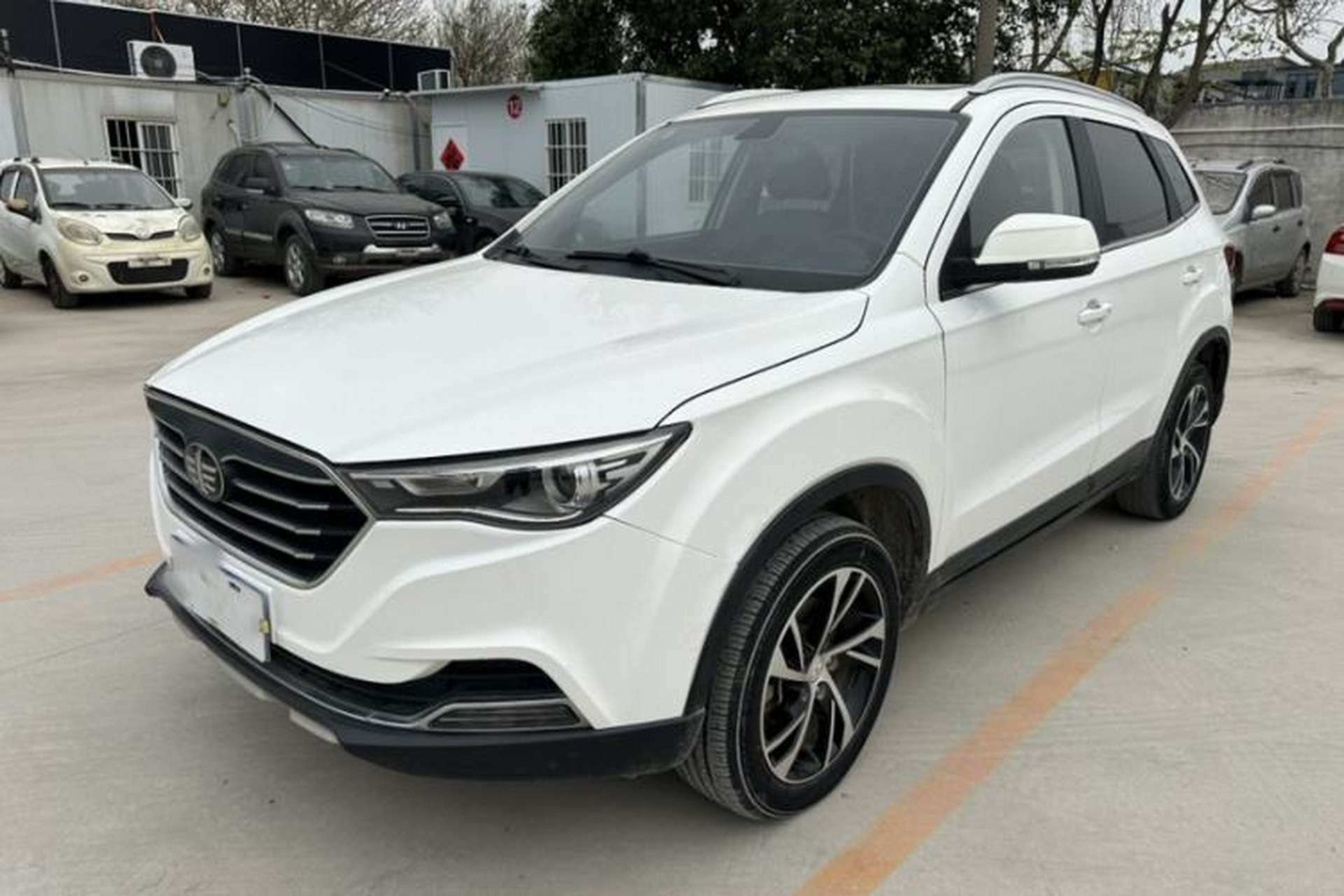 Used Bestune X40 2019 1.6L Automatic Luxury Edition China VI Front Left 45 Deg