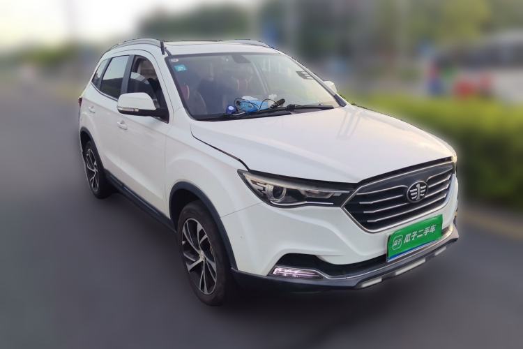 Used Bestune X40 2019 1.6L Manual Luxury Edition China VI Front Right 45 Deg