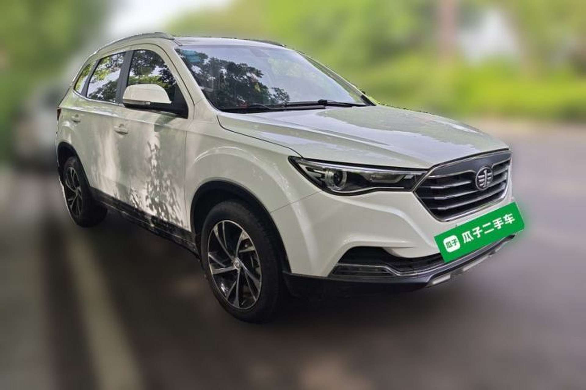 Used Bestune X40 2019 1.6L Automatic Luxury Edition China VI Front Right 45 Deg