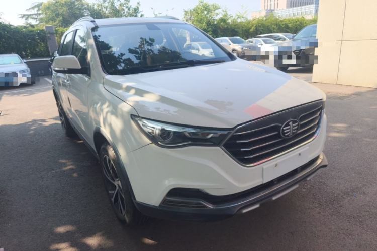 Used Bestune X40 2019 1.6L Manual Luxury Edition China VI Front Right 45 Deg
