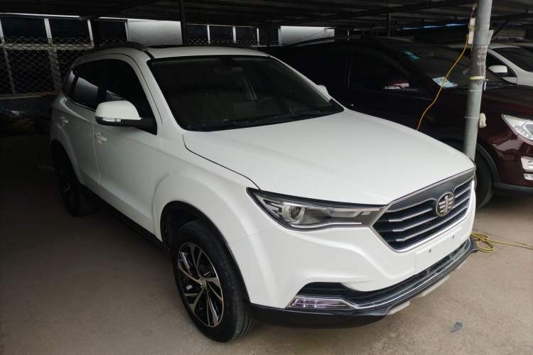 Used Bestune X40 2019 1.6L Manual Luxury Edition China VI Front Right 45 Deg