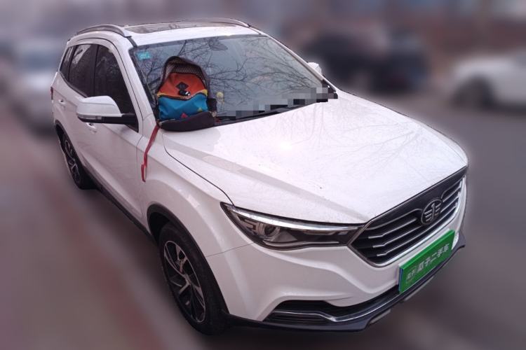 Used Bestune X40 2019 1.6L Automatic Luxury Edition China VI Front Right 45 Deg