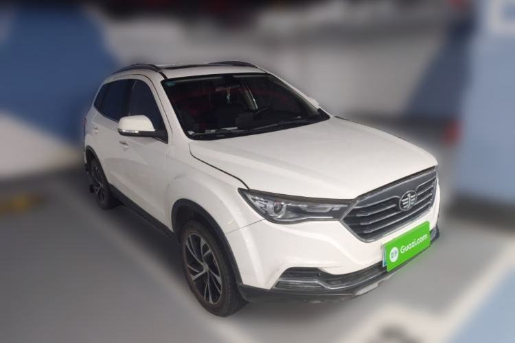 Used Bestune X40 2019 1.6L Manual Luxury Edition China VI Front Right 45 Deg