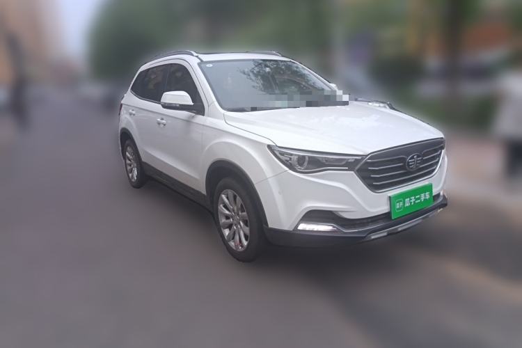 Used Bestune X40 2019 1.6L Manual Connected Smart Cool Version China VI Emission Standard Front Right 45 Deg