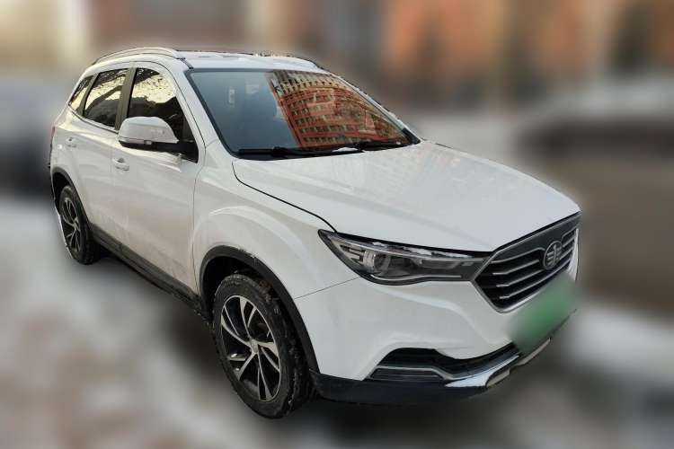 Used Bestune X40 2019 1.6L Automatic Luxury Version China V Emission Standard Front Right 45 Deg