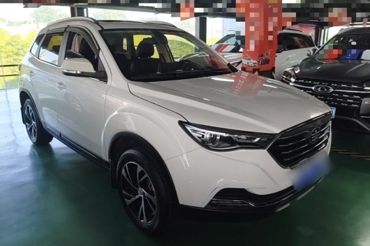 Used Bestune X40 2019 1.6L Manual Luxury Edition China VI Front Right 45 Deg
