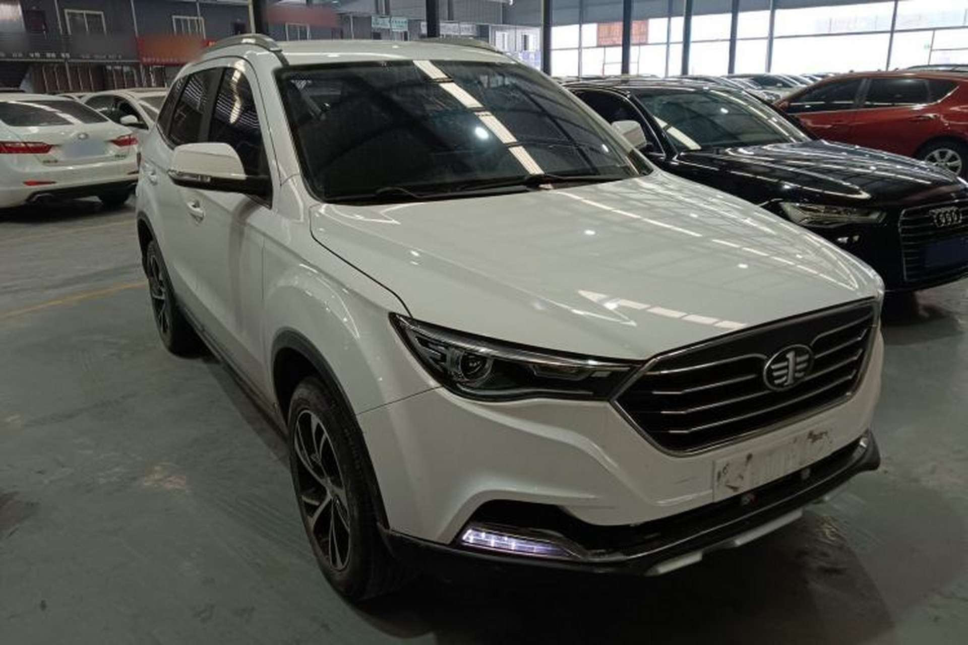 Used Bestune X40 2019 1.6L Manual Comfort Version China VI Front Right 45 Deg