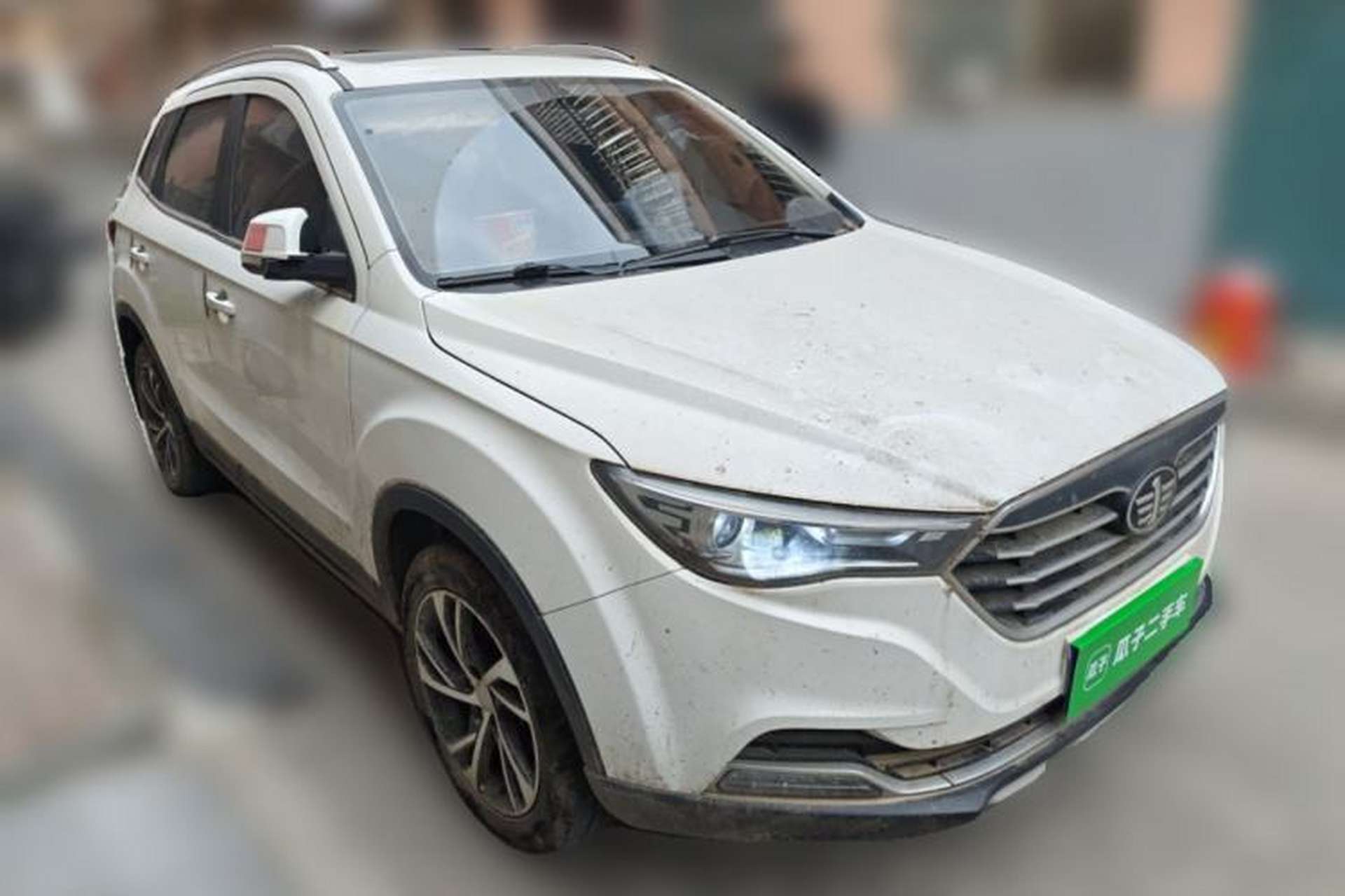 Used Bestune X40 2019 1.6L Manual Luxury Edition China VI Front Right 45 Deg