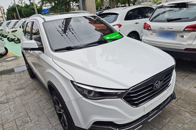 Used Bestune X40 2019 1.6L Automatic Luxury Edition China VI Front Right 45 Deg