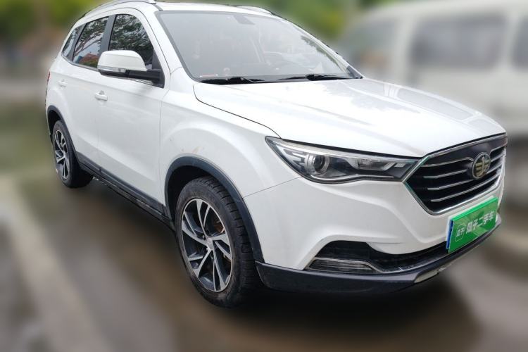 Used Bestune X40 2019 1.6L Automatic Luxury Version China V Emission Standard Front Right 45 Deg