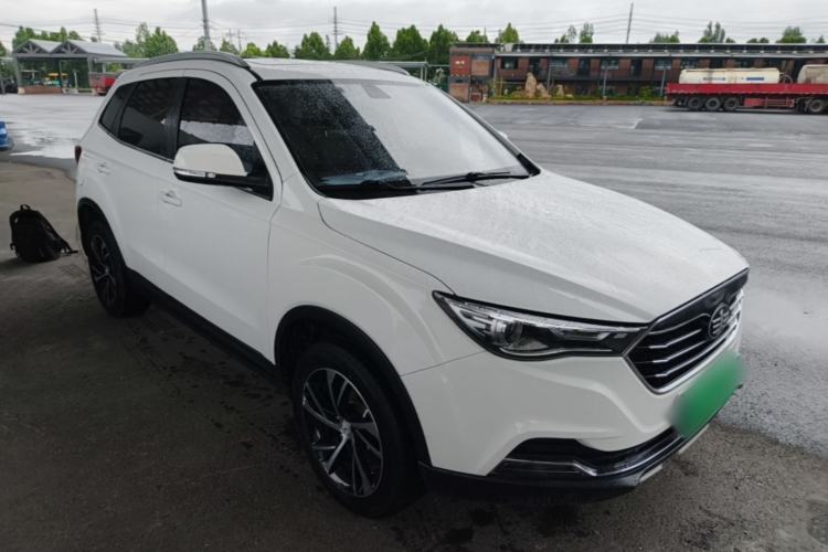 Used Bestune X40 2019 1.6L Automatic Luxury Version China V Emission Standard Front Right 45 Deg