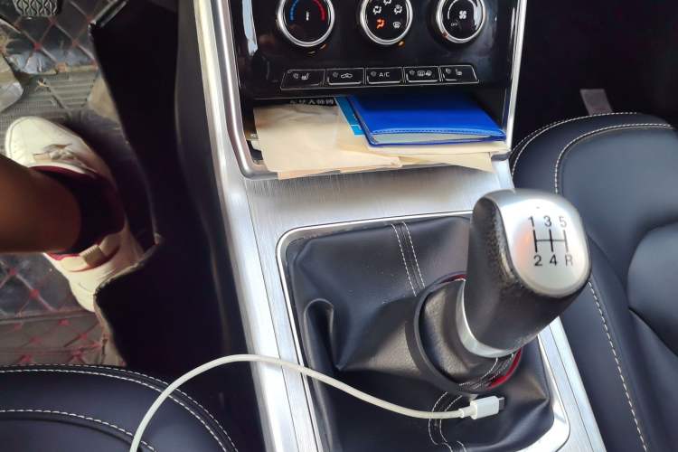 Used Bestune X40 2019 1.6L Manual Luxury Edition China VI Gear Lever