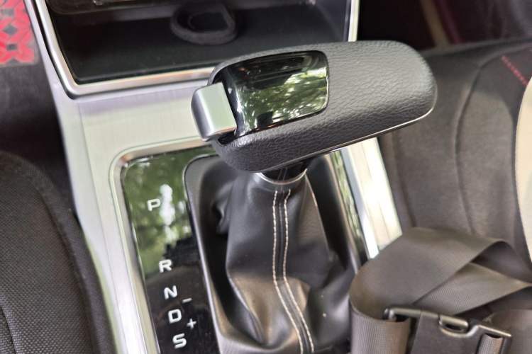 Used Bestune X40 2019 1.6L Automatic Luxury Edition China VI Gear Lever