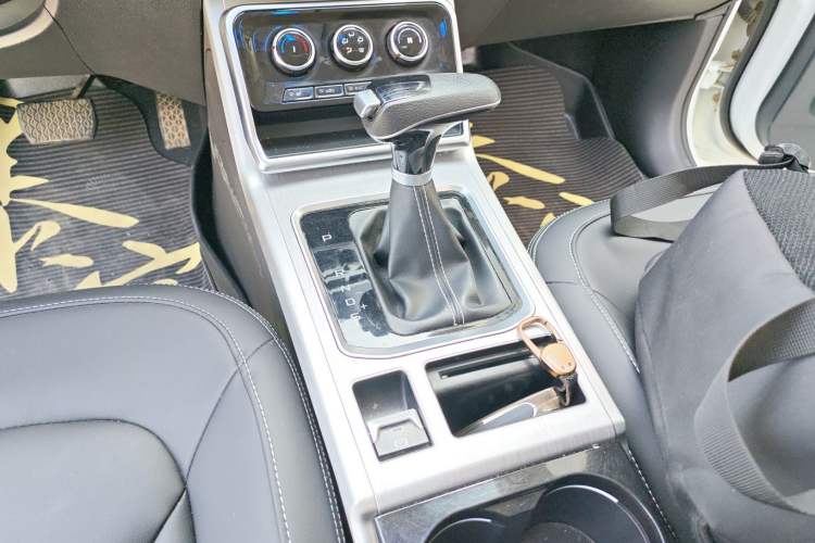 Used Bestune X40 2019 1.6L Automatic Luxury Edition China VI Gear Lever