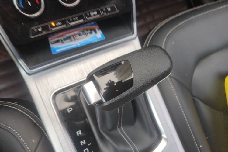 Used Bestune X40 2019 1.6L Automatic Luxury Version China V Emission Standard Gear Lever