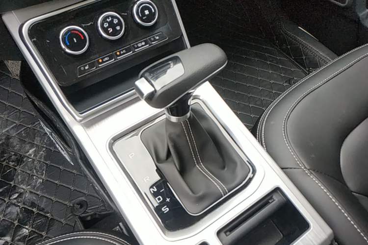 Used Bestune X40 2019 1.6L Automatic Luxury Edition China VI Gear Lever
