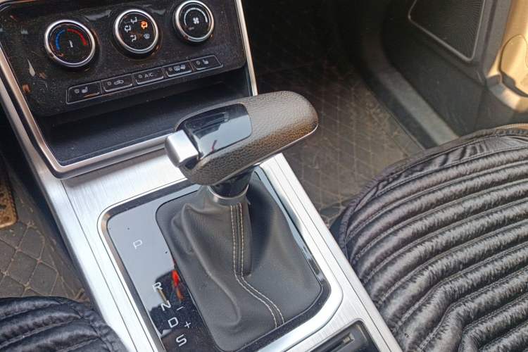 Used Bestune X40 2019 1.6L Automatic Luxury Edition China VI Gear Lever