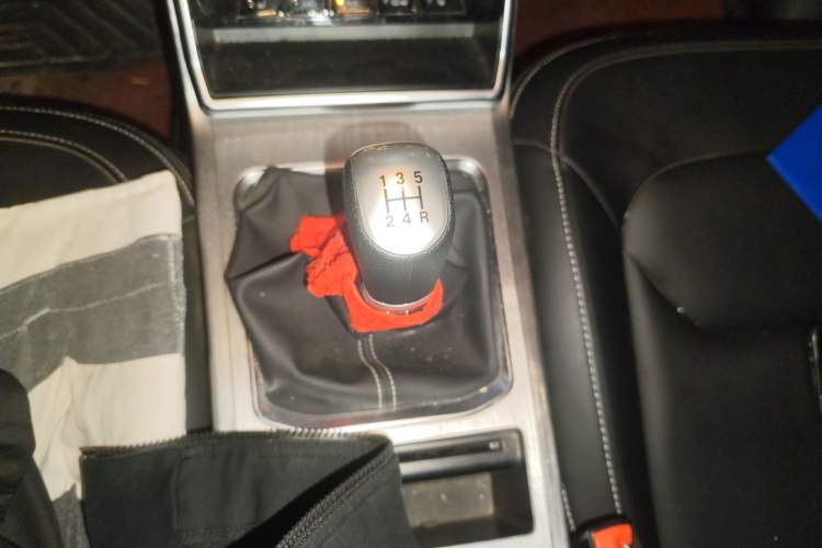 Used Bestune X40 2019 1.6L Manual Luxury Edition China VI Gear Lever