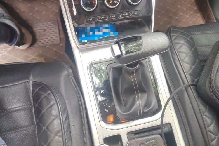 Used Bestune X40 2019 1.6L Automatic Luxury Version China V Emission Standard Gear Lever