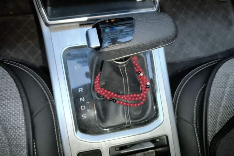 Used Bestune X40 2019 1.6L Automatic Luxury Version China V Emission Standard Gear Lever