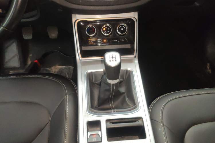 Used Bestune X40 2019 1.6L Manual Luxury Edition China V Gear Lever