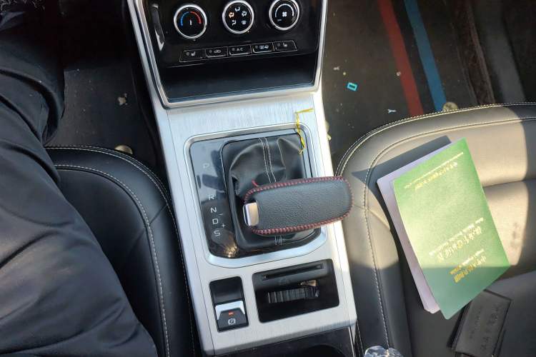 Used Bestune X40 2019 1.6L Automatic Luxury Edition China VI Gear Lever