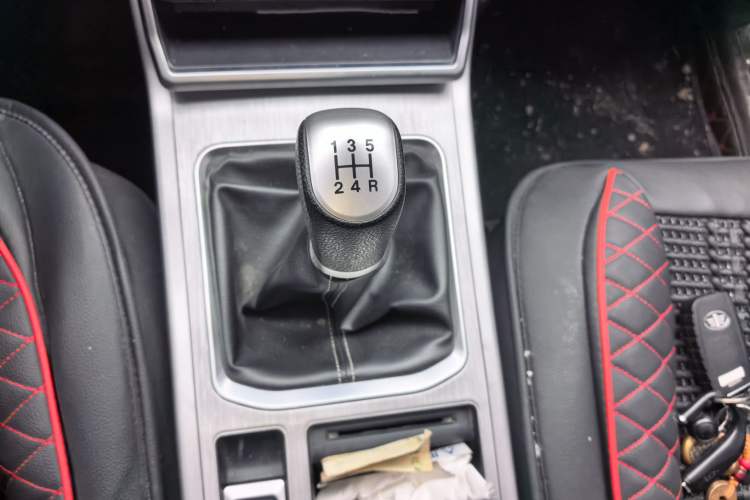 Used Bestune X40 2019 1.6L Manual Luxury Edition China V Gear Lever