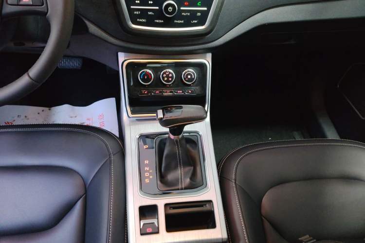 Used Bestune X40 2019 1.6L Automatic Luxury Edition China VI Gear Lever