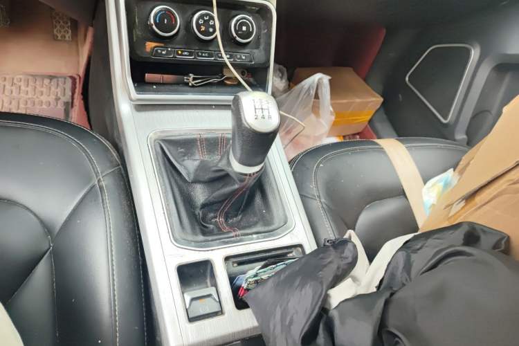 Used Bestune X40 2019 1.6L Manual Luxury Edition China VI Gear Lever