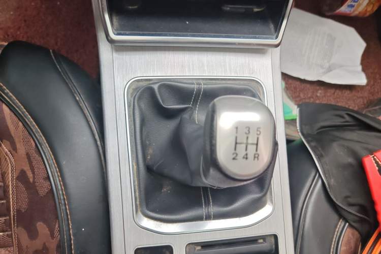 Used Bestune X40 2019 1.6L Manual Luxury Edition China V Gear Lever