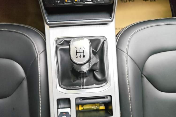 Used Bestune X40 2019 1.6L Manual Luxury Edition China VI Gear Lever
