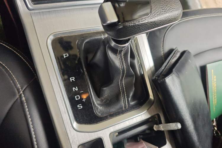 Used Bestune X40 2019 1.6L Automatic Luxury Edition China VI Gear Lever