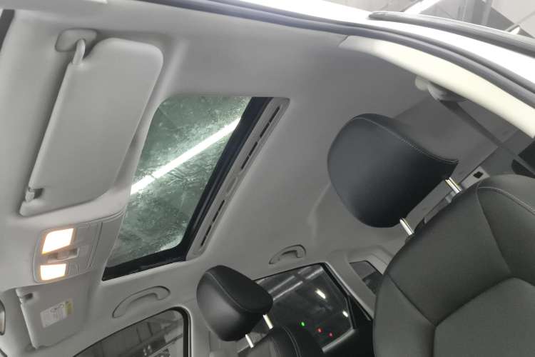 Used Bestune X40 2019 1.6L Automatic Luxury Version China V Emission Standard Headliner