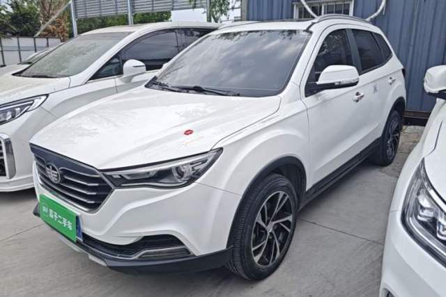 Used Bestune X40 2019 1.6L Automatic Luxury Version China V Emission Standard