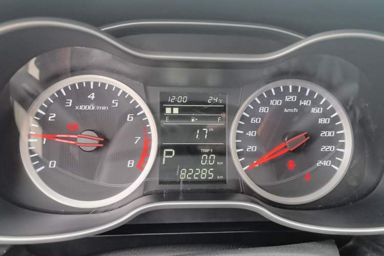 Used Bestune X40 2019 1.6L Automatic Luxury Version China V Emission Standard Instrument Cluster