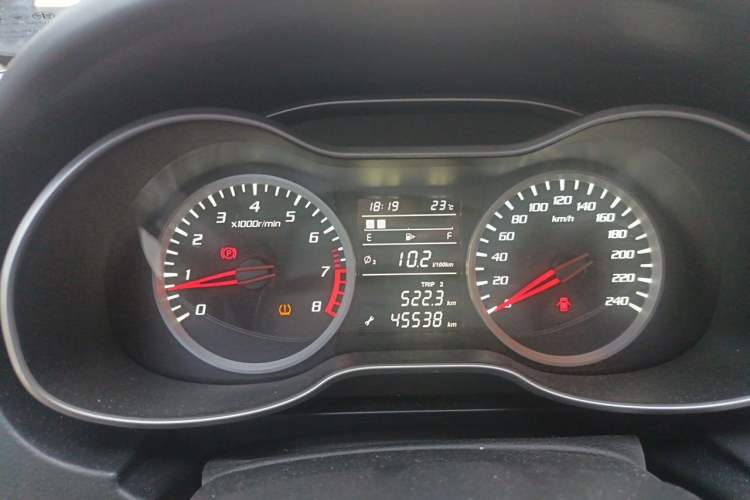 Used Bestune X40 2019 1.6L Manual Connected Smart Cool Version China VI Emission Standard Instrument Cluster