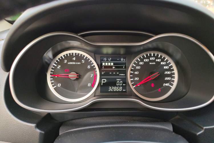 Used Bestune X40 2019 1.6L Automatic Luxury Version China V Emission Standard Instrument Cluster