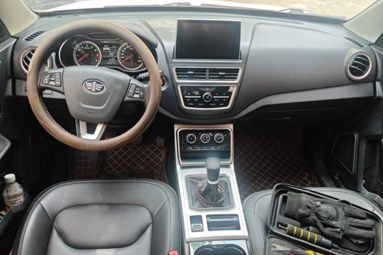 Used Bestune X40 2019 1.6L Manual Luxury Edition China VI Interior 1