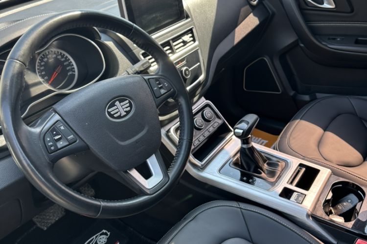 Used Bestune X40 2019 1.6L Automatic Luxury Edition China VI Interior 1