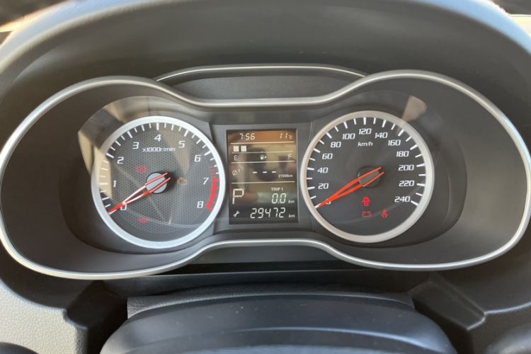 Used Bestune X40 2019 1.6L Automatic Luxury Version China V Emission Standard Interior 14